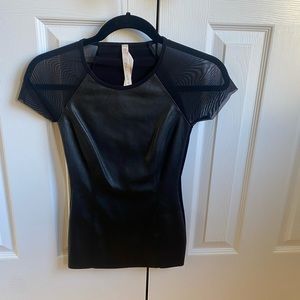 Bailey 44 leather front, mesh sleeve top! Great for going out. Size small-